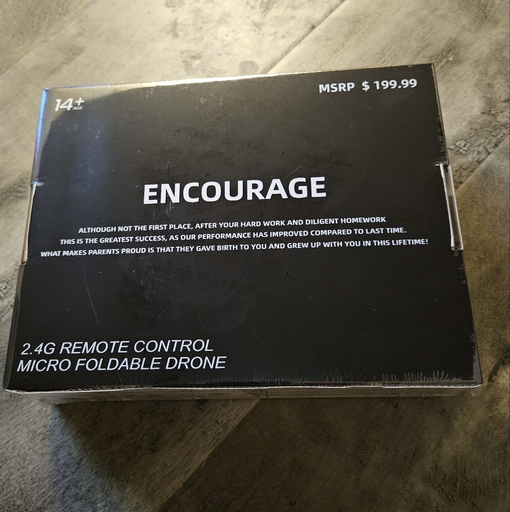 NEW 2.4G Remote Control Foldable Drone - Picture 2 of 5